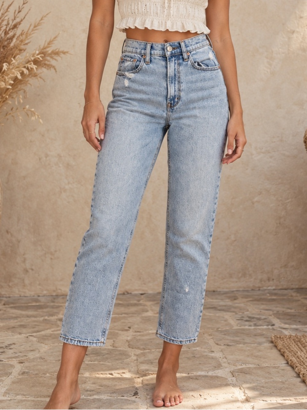 Abercrombie Curve Love Ultra High Rise Ankle Straight Jeans | Size 25/0 Short